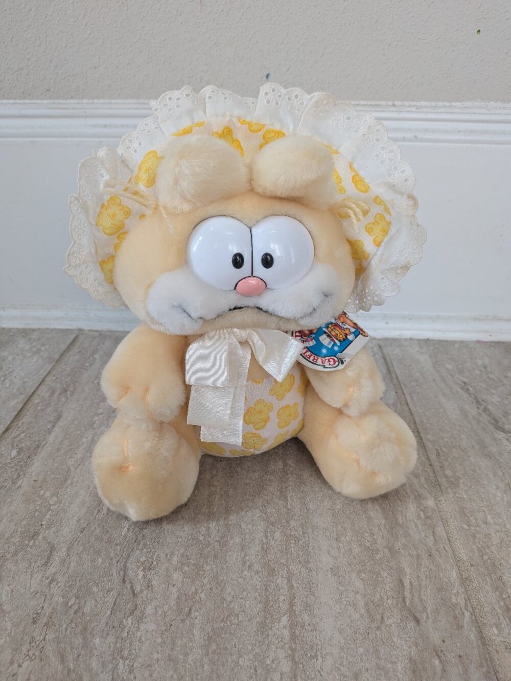 Vintage Dakin Baby BabyKins Garfield Plush Yellow Stuffed Toy 1981 with Tags
